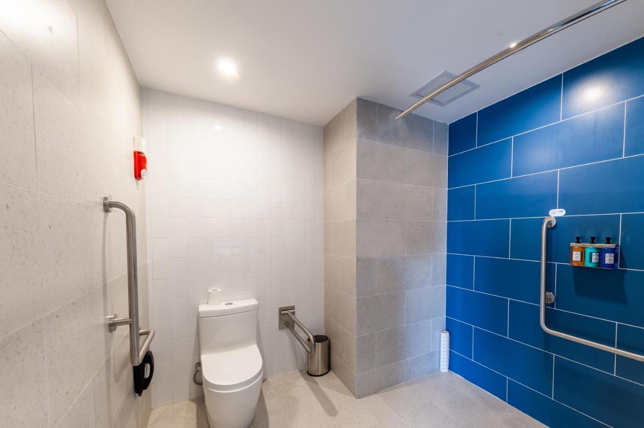 Holiday Inn Express Shanghai Baoyang By Ihg Экстерьер фото