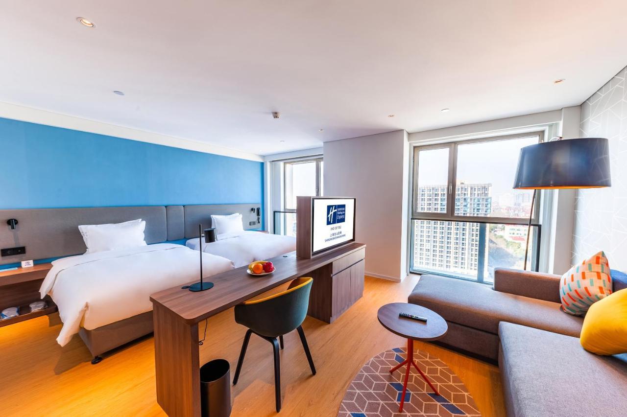Holiday Inn Express Shanghai Baoyang By Ihg Экстерьер фото