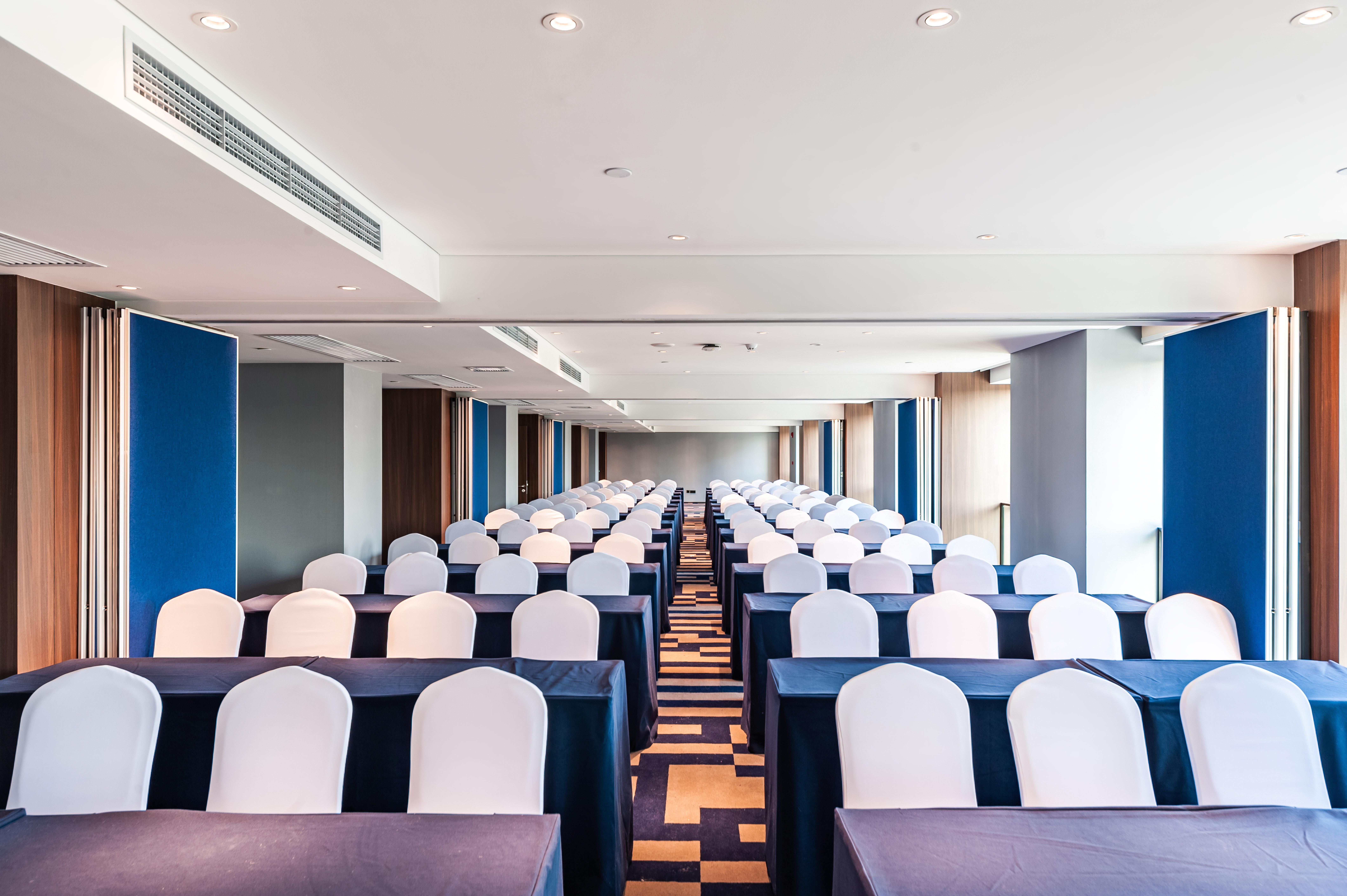 Holiday Inn Express Shanghai Baoyang By Ihg Экстерьер фото